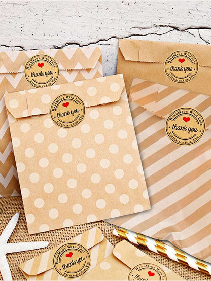 24pcs Random Kraft Paper Gift Bags with Stickers, Festive Wrapping Bags for Christmas, Valentine’s Day, and Holiday Party Supplies