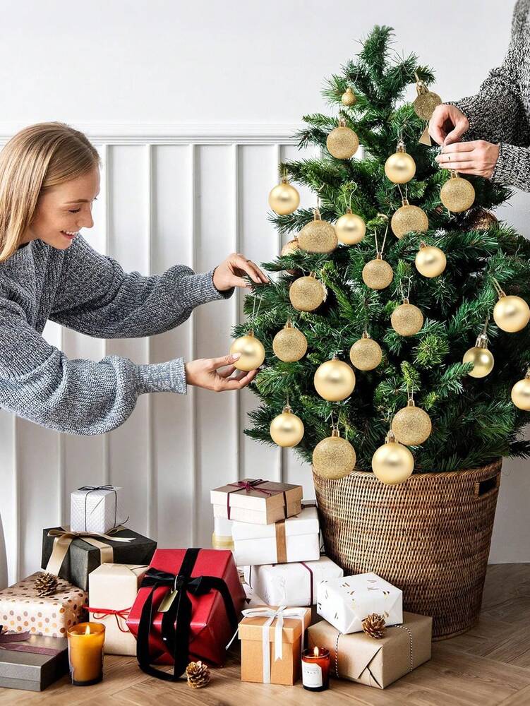 44-Piece Christmas Ball Ornament Set, Shatterproof Hanging Baubles for Christmas Tree, Wedding or Office Decor, Multi-Size Holiday Decorations