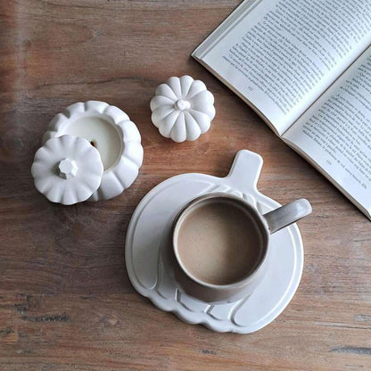 1pc Pumpkin Shaped Jar Candle, Pumpkin Spice Scented Autumn Candle, Cozy Fall Home Decor for Living Room or Bedroom