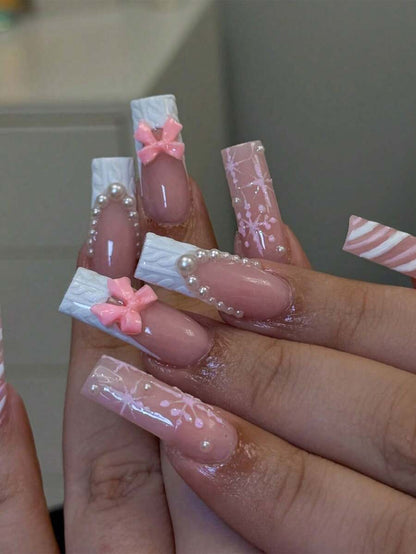 24pcs Christmas Press-On Nails, Short Square Snowman Design with Glitter French Tips, Acrylic False Nail Set with Jelly Glue & File for Holiday Wear