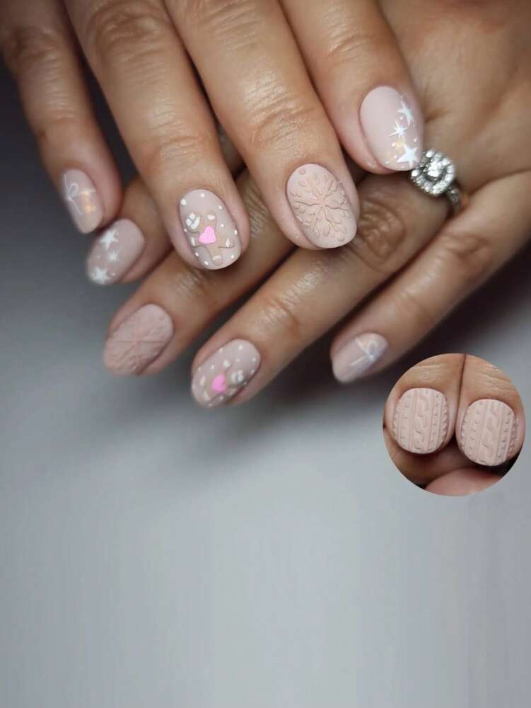 24pcs Short Press On Nails, Red And Green Candy Cane Christmas Design, False Nails For Women, Easy To Apply Holiday Nail Supplies